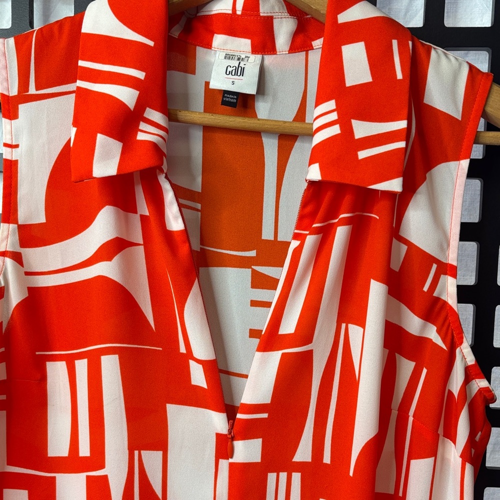 🧡 CAbi Orange & White Geometric Sleeveless Flowy Top Women Small 🧡 - Picture 7 of 15